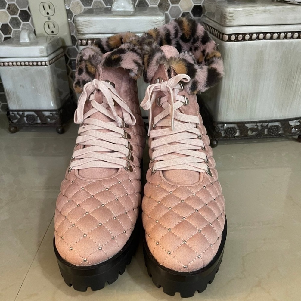 Penny Loves Kenny Blush Quilted Ankle Boots - Picture 3 of 9